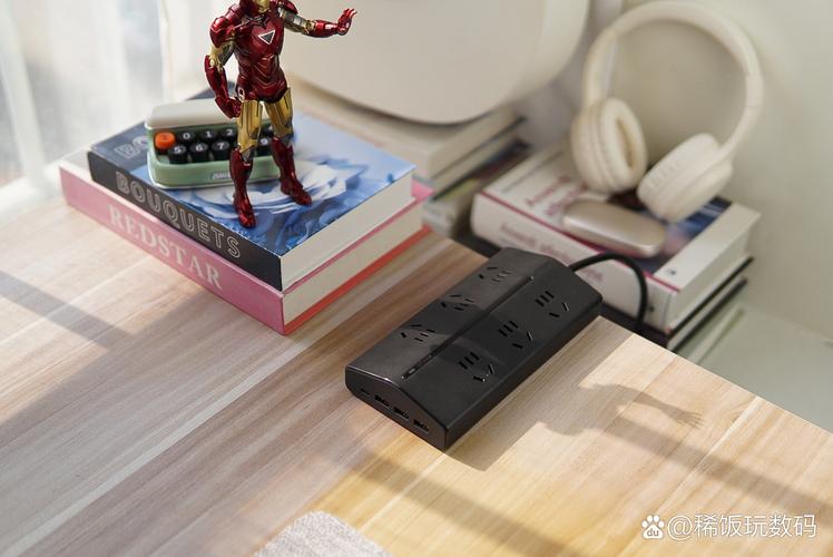 告别排插「挤挤挤」！电脑桌用电终极整理方案